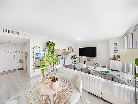 3rd image of 7601 E Treasure Dr APT 923