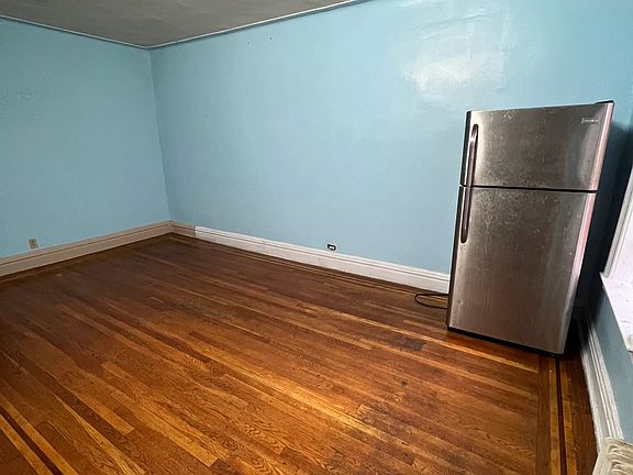 4th image of 42-22 Ketcham St #17E