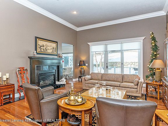 3rd image of 6131 E Longview Dr