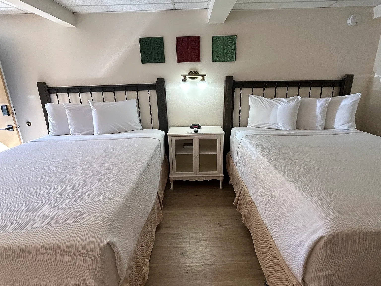 1 bed, $1,000 — Photo 1