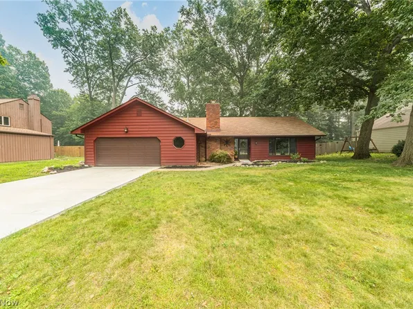 421 Armour Rd, Avon Lake, OH 44012