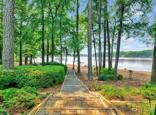1088 Woodridge Trl, Sanford, NC 27332