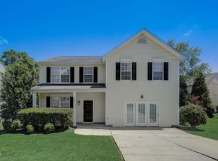 932 Holly Meadow Dr, Holly Springs, NC 27540