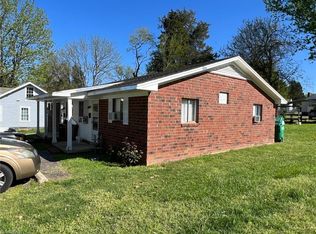 511 Everett Ln, High Point, NC 27262