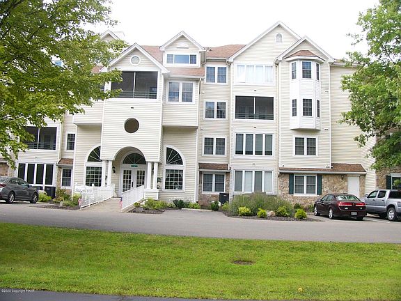 2nd image of 5 Village Cir APT 1204