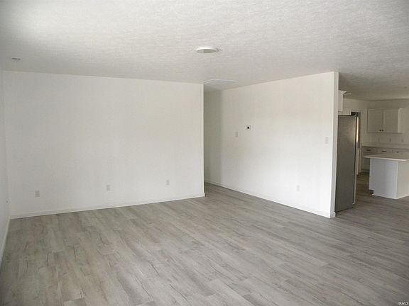 4th image of 752 W Thornridge Way