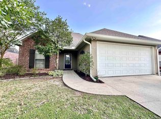 40505 Cross Creek Ave, Gonzales, LA 70737