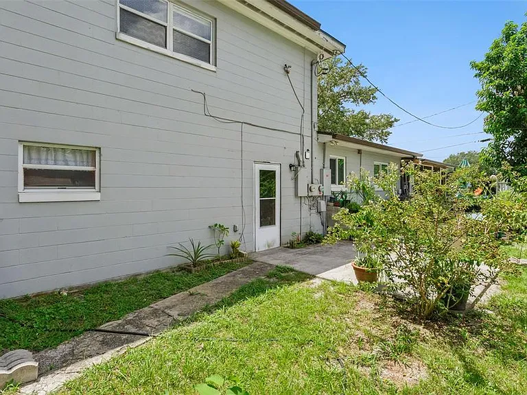 3123 Lawrence St — Photo 16