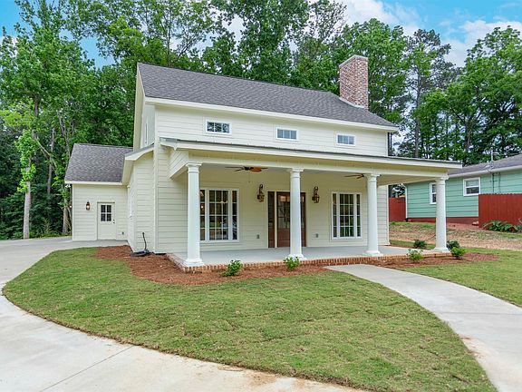 2nd image of 1913 Moncrief Rd
