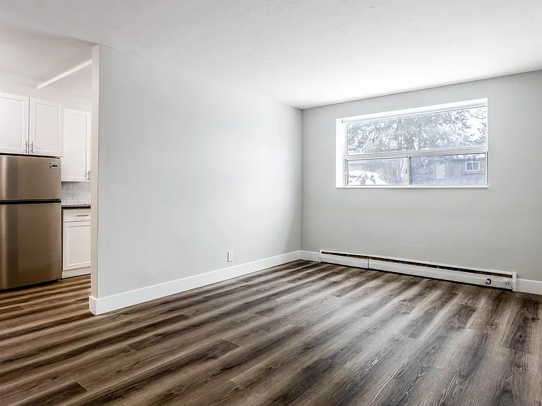 364 Grey St #7 — Photo 13