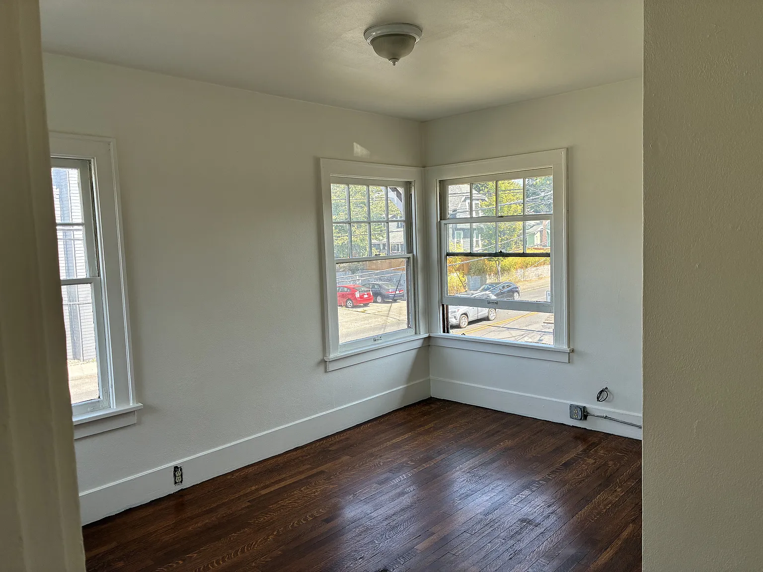 705 NE 50th St — Photo 4