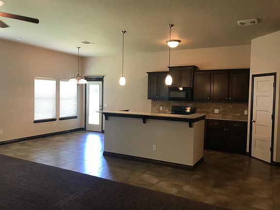 4th image of 2100 SW 140th St