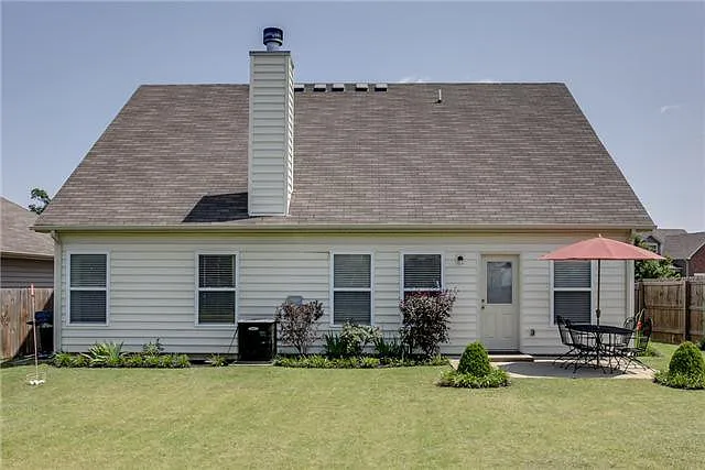 7296 Autumn Crossing Way — Photo 1