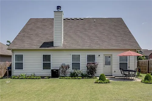 7296 Autumn Crossing Way Photo 1