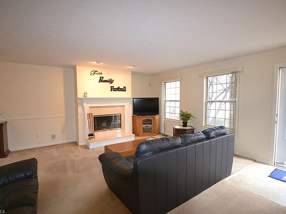 4th image of 142 Marwyck Place Ln