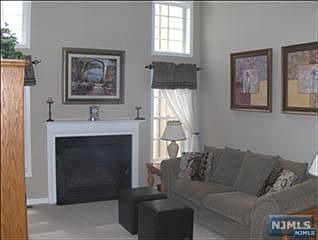 2nd image of 8 Walnut Ct