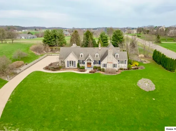 1436 Greenbrier Dr, Mount Vernon, OH 43050