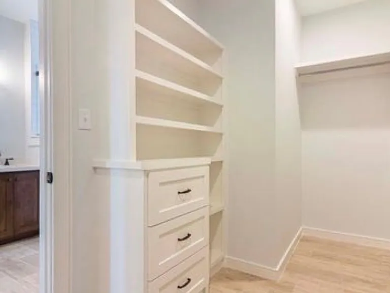 9348 N Queen Palm — Photo 18