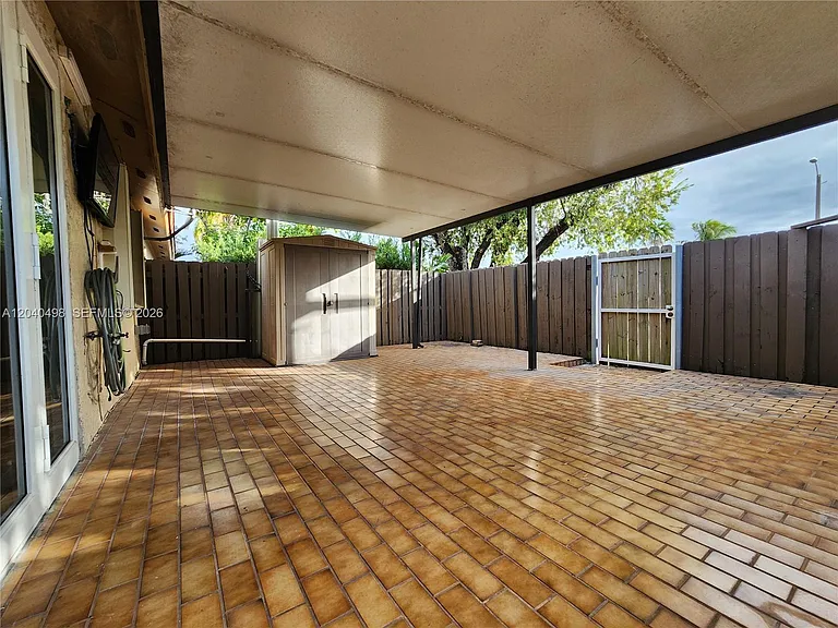 13412 SW 17th Ter — Photo 11