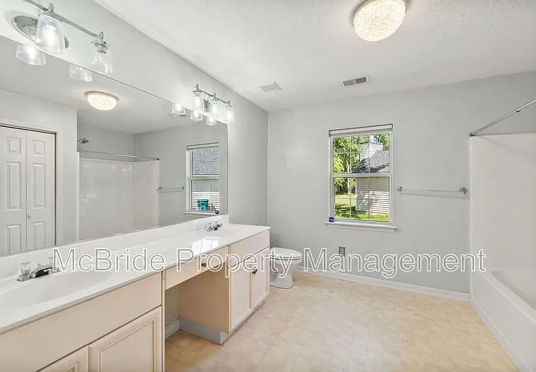 928 Hunting Horn Way W — Photo 19