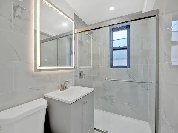 61 Oliver Street image 18 of 26