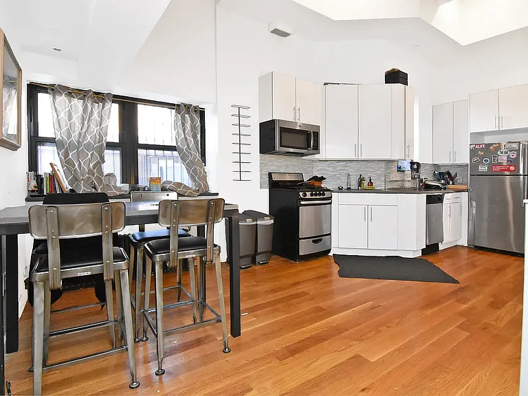 85 Attorney St #1B — Photo 2