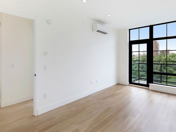 4th image of 25 Bruckner Blvd #3PQ