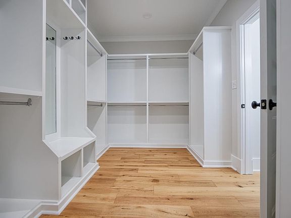 3rd image of 3966 Trailwood Ct