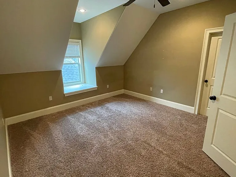 2803 Village Meadow Cv — Photo 16