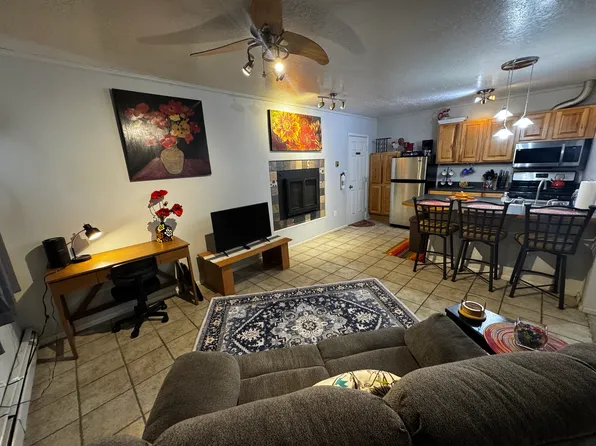 909 N Butler Ave APT 1, Farmington, NM 87401
