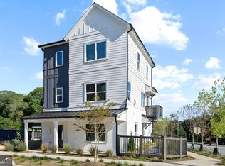 373 Kings Lndg, Hapeville, GA
