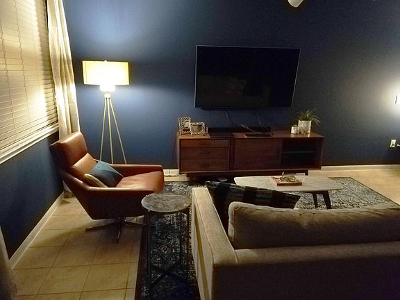 4th image of 2880 Donnell Dr Unit 2802