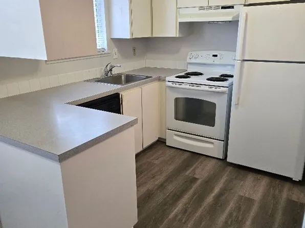 7015, 7015 SE Lake Rd #21, Portland, OR 97267