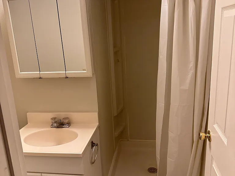 4307 11th Ave NE #2 — Photo 13