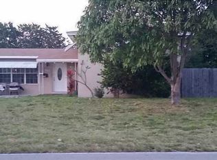 1301 NE 199th St, Miami, FL 33179