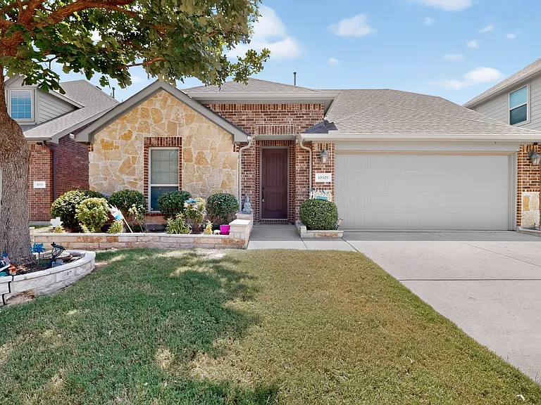 10529 Jackson Hole Ln — Photo 1