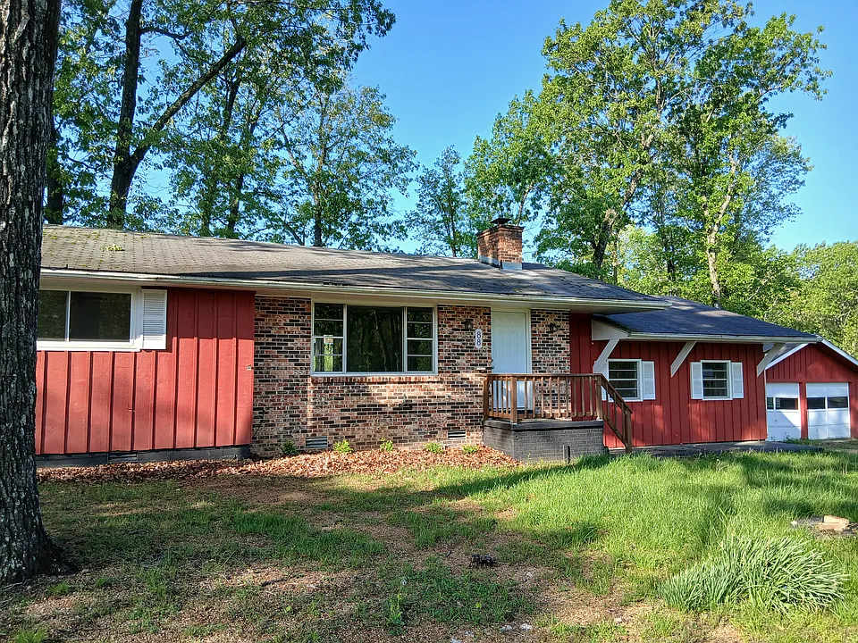 88 Carnation Dr