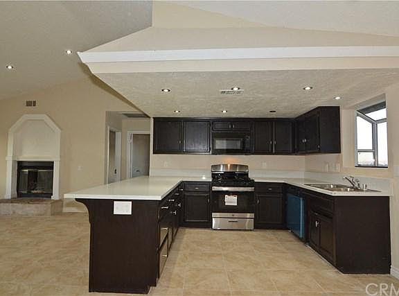 5th image of 9715 Rose Dr