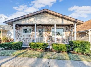 724 Division St, Aliquippa, PA