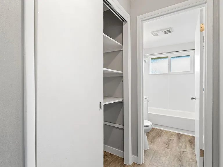 6970 SW King Blvd — Photo 12