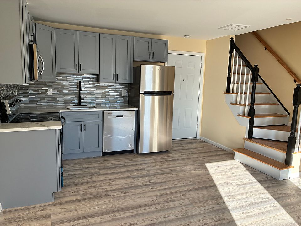 1st image of 77 E 21st St #5
