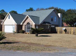 500 E Timberlake Dr, Mary Esther, FL 32569