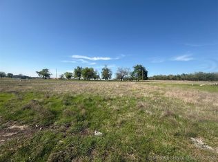 16920 W 828th Rd, Tahlequah, OK 74464