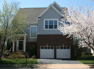 47513 Saulty Dr, Sterling, VA 20165