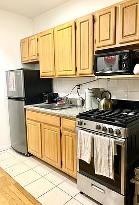 Rented by New York Realty | media 2
