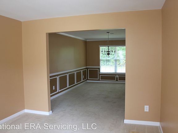 2nd image of 1118 Oak Hollow Ln