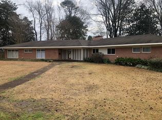 125 Riverside Dr, Greenwood, MS 38930