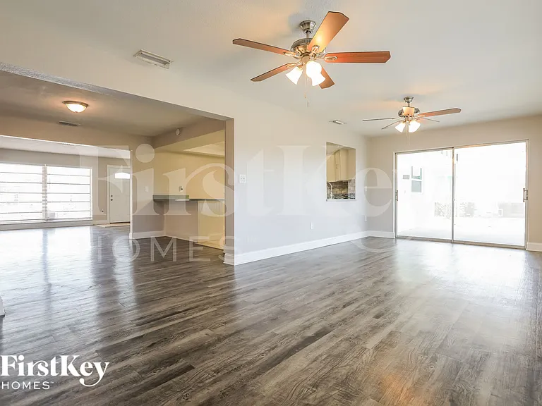 63 Rotonda Cir — Photo 6