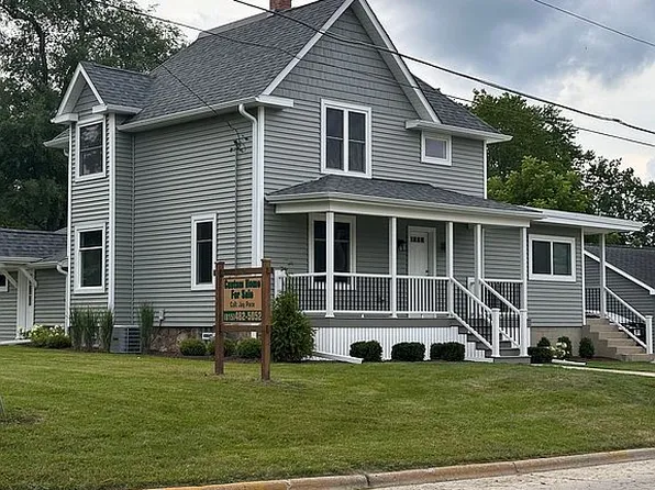 324 Maple St, Marengo, IL 60152