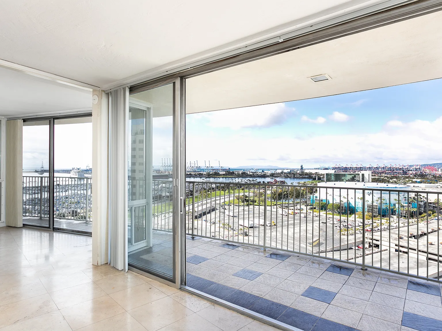 3 bed, 1260 sqft, $4,200 — Photo 3